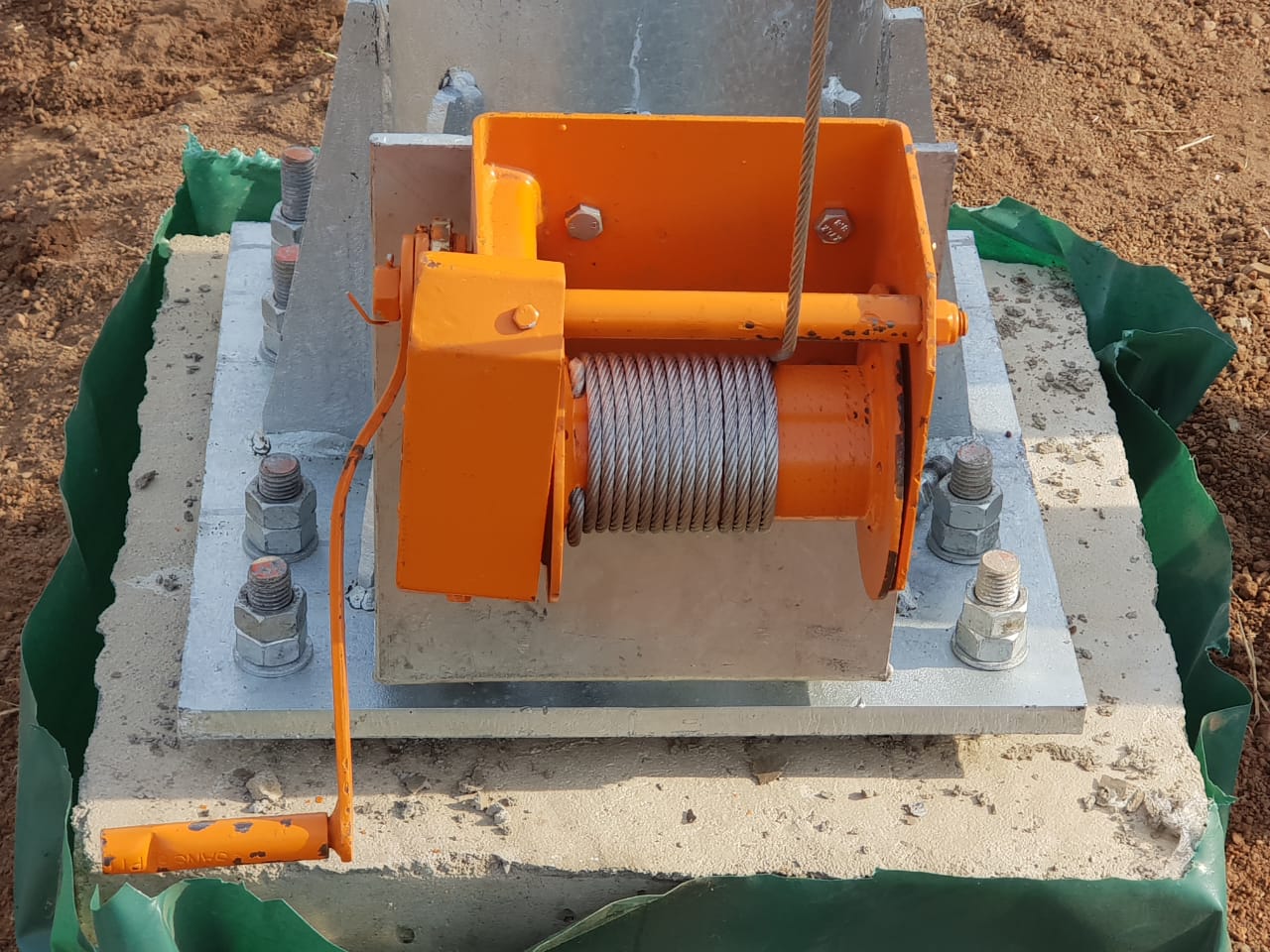 Heavy Duty Brackets | ENDD Lighting 