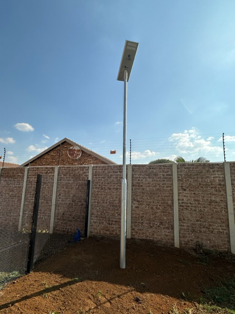 SOLAR LIGHT POLE ENDD