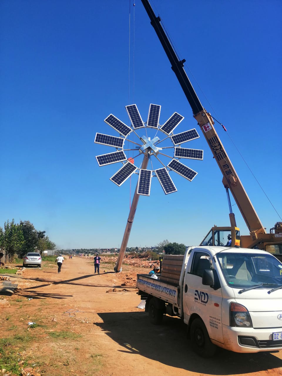 Solar Masts - ENDD Lighting